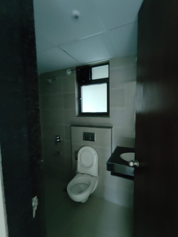 Bathroom, shapoorji-pallonji-sensorium 2 Bedroom 690 Sq.Ft. Apartment In Hinjewadi Pune 8954691