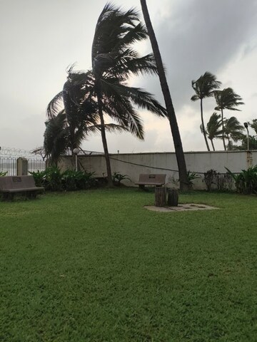 1 RK Apartment – Garden View at Sea Side CHS Andheri, Andheri West - for Rent