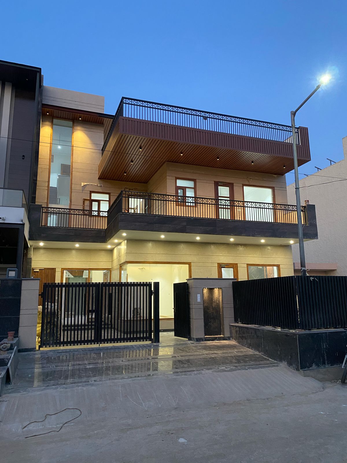 6 BHK Independent House For Sale in Sector 89