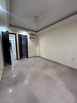 Room in 4 BHK Apartment at Emaar The Palm Drive-The Sky Terraces, Sector 66 – for Sale