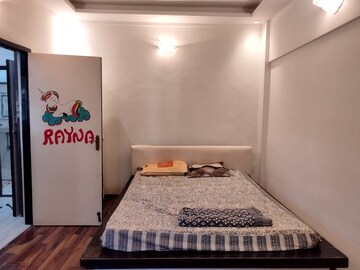 Bedroom in 2 BHK Apartment at Garden Colony, Mahim – for Rent