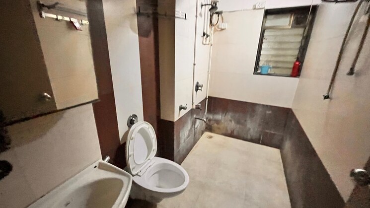 Bathroom, green-view-goregaon 2 Bedroom 650 Sq.Ft. Apartment In Goregaon East Mumbai 8954735