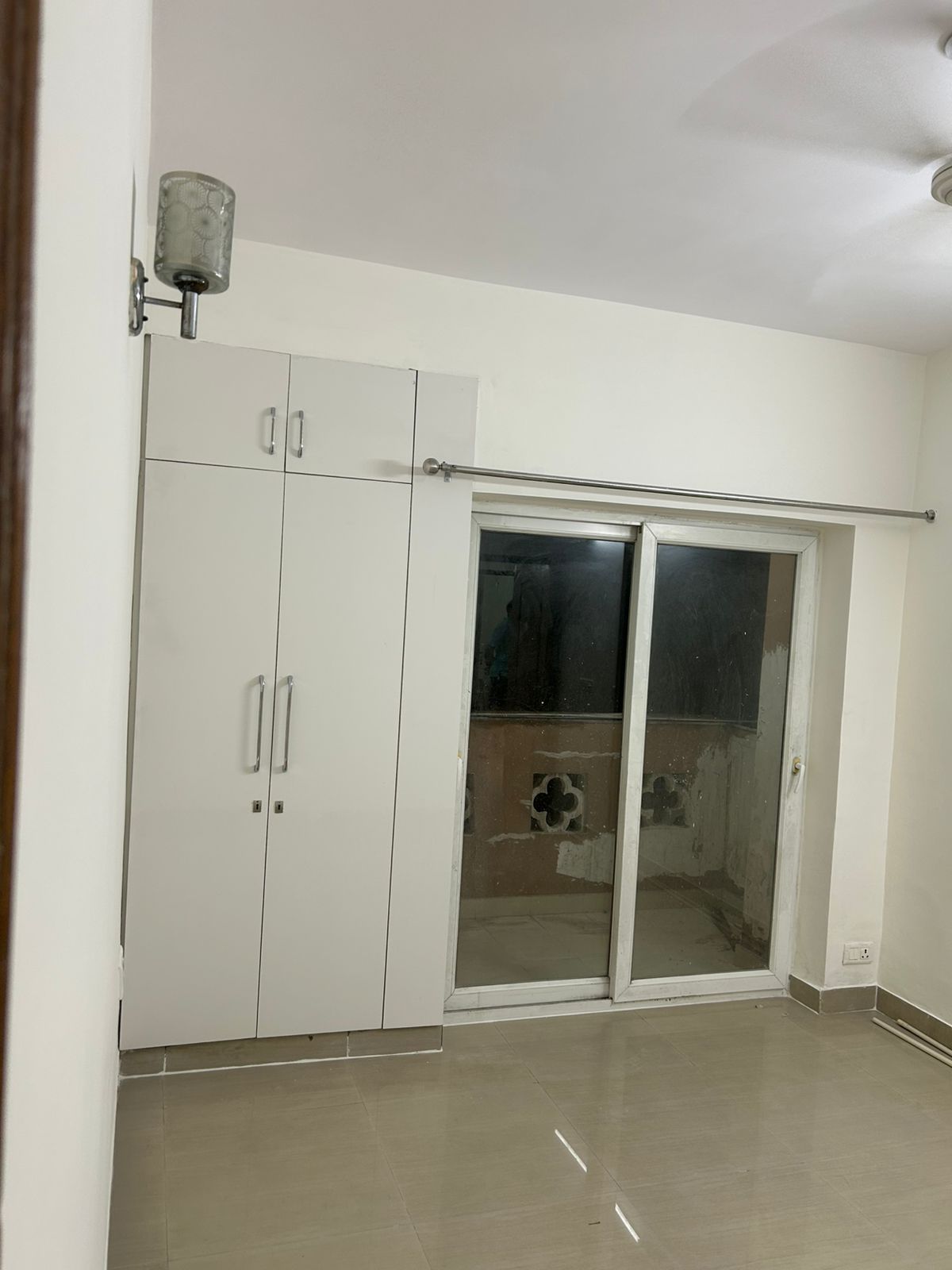 2 BHK + Study Room Apartment For Rent in Nimbus The Hyde park