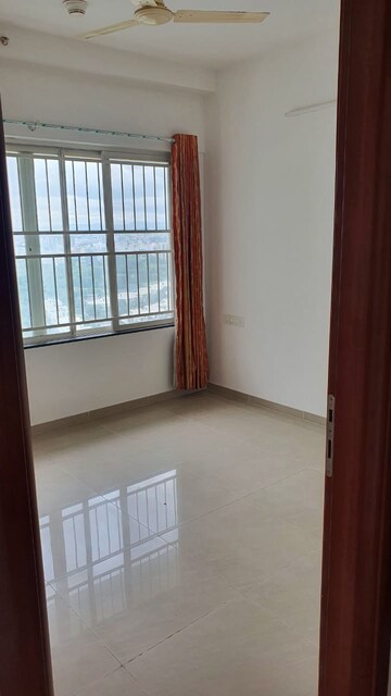 Room in 2 BHK Apartment at Kolte Patil Life Republic, Hinjewadi – for Rent