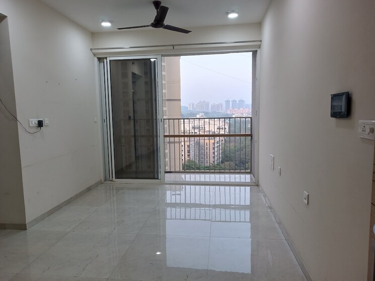 Room, tata-serein 1 Bedroom 476 Sq.Ft. Apartment In Pokhran Road No Two Thane 8954766