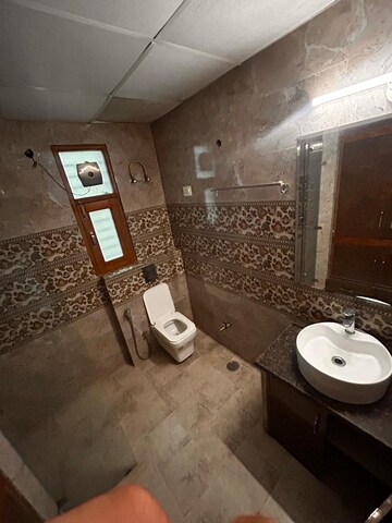 Master Bedroom in 3.5 BHK Builder Floor at Sector 55 – for Rent