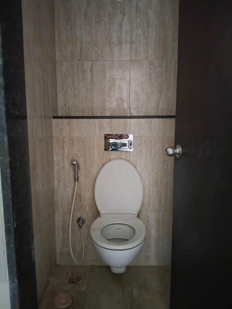 Bathroom, kolte-patil-life-republic-r-10 2 Bedroom 650 Sq.Ft. Apartment In Hinjewadi Pune 8954791
