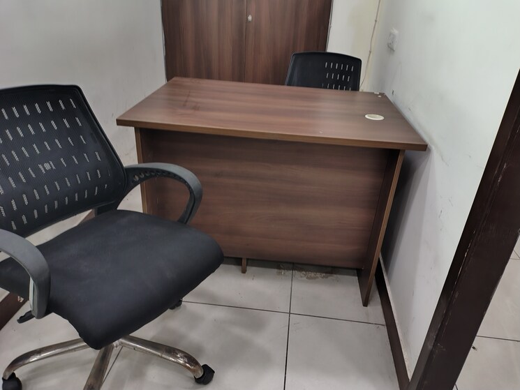 undefined, sector 63 Commercial Office Space 1200 Sq.Ft. In Sector 63 Noida 8954801