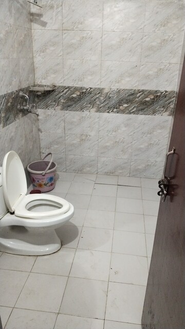 Bathroom in  Pg at Sector 46 – for Rent