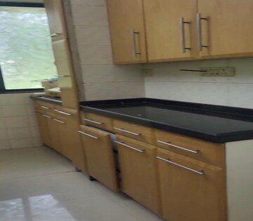 Kitchen in 3.5 BHK Apartment at Dadar East – for Rent