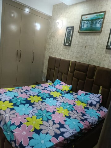 Bedroom in 3 BHK Builder Floor at Shiva Motia Huys, Pir Machalla – for Rent