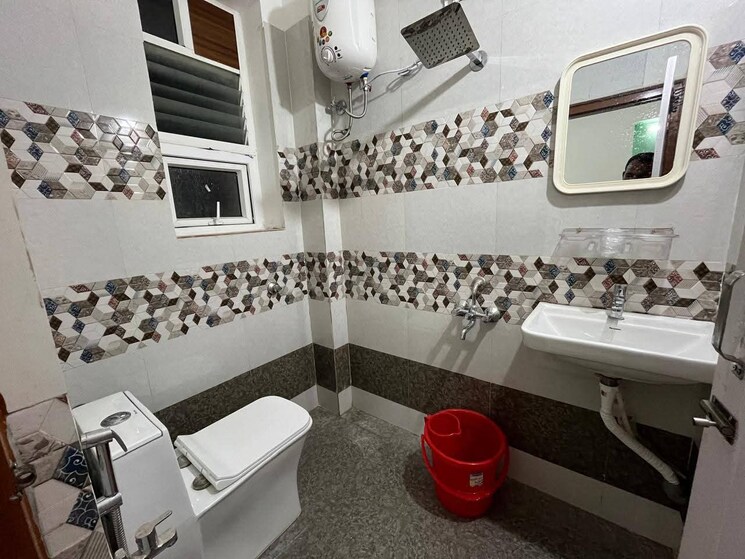 Washroom, begumpet 3 Bedroom 1680 Sq.Ft. Builder Floor In Begumpet Hyderabad 8954889