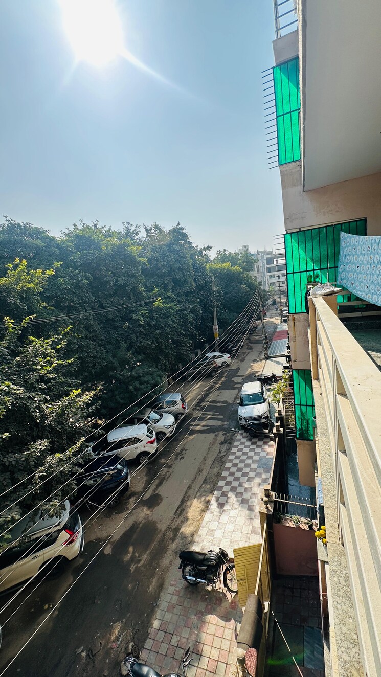 Balcony, sector 46 Pg For Boys & Girls In Sector 46 8954913