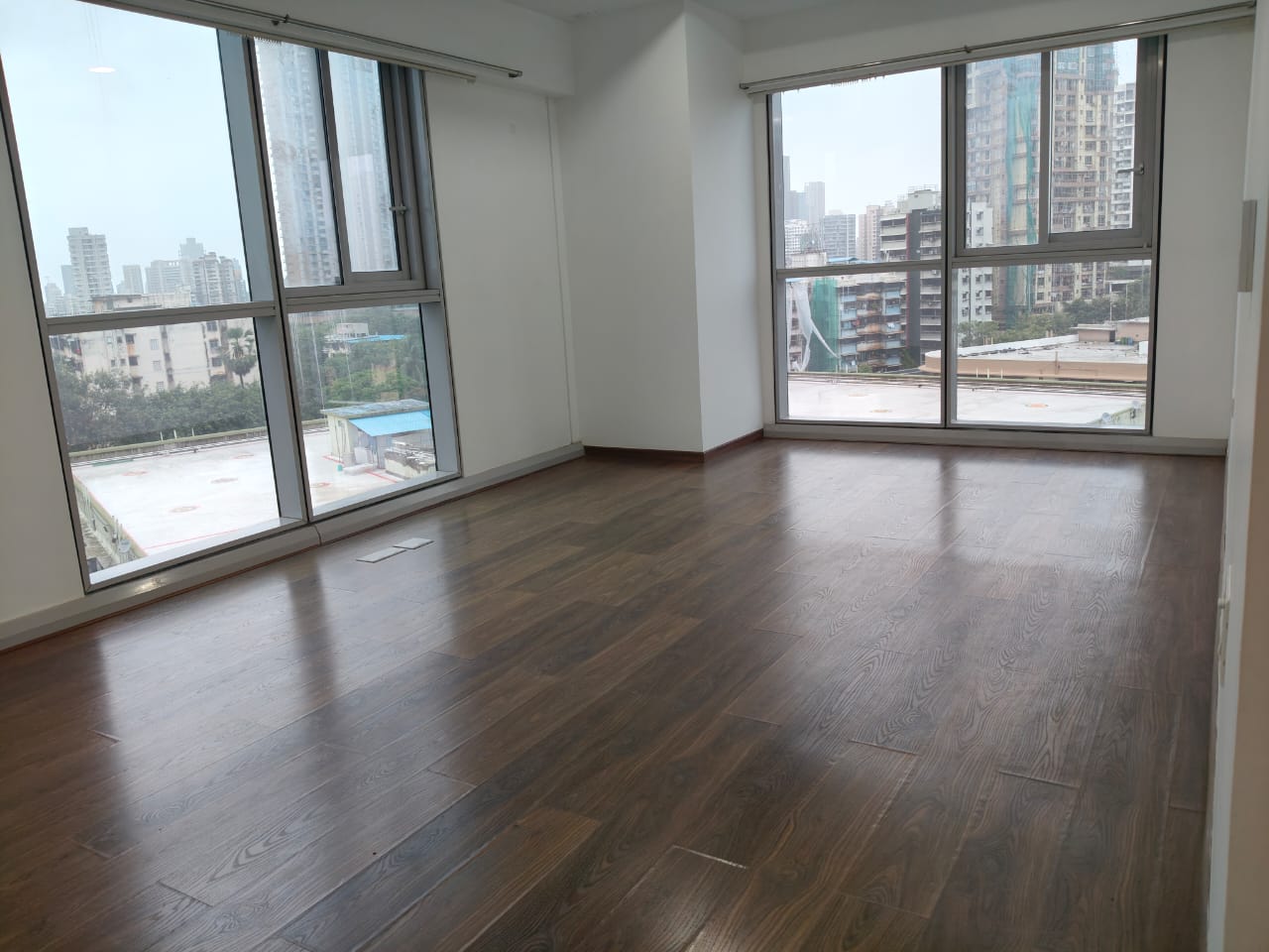 3 BHK + Servant Room 1981 Sq.Ft. Apartment in Bombay Realty One ICC