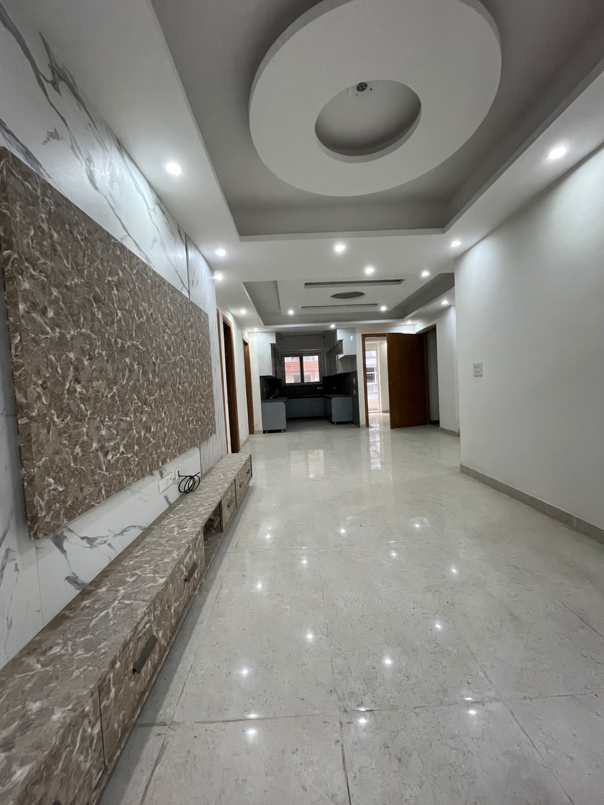 4 BHK 240 Sq.Yd. Builder Floor in Dwarika Raj Garden City