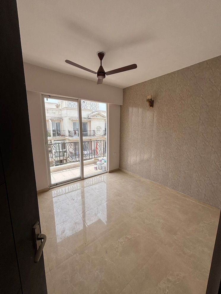 Room, signature-global-park-4-and-5 3 Bedroom 1120 Sq.Ft. Apartment In Sohna Sector 36 Gurgaon 8954930