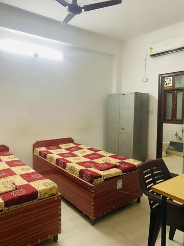 Bedroom in  Pg at Sector 40 – for Rent
