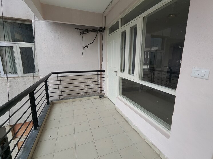 Balcony, new-shivalik-society 3 Bedroom 2250 Sq.Ft. Apartment In Sector 51 Gurgaon 8954964