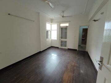 Room in 3 BHK Apartment at New Shivalik Society, Sector 51 – for Rent