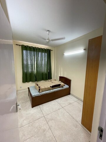 Bedroom in 3 BHK Builder Floor at DLF Ridgewood Estate, Dlf Phase iv – for Rent