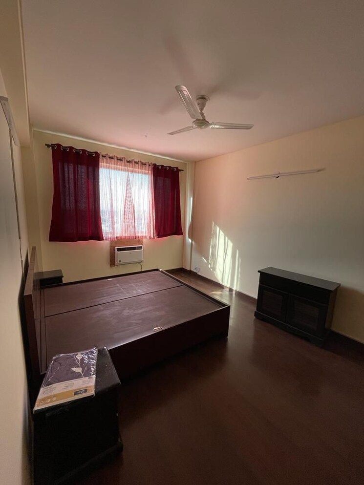 Kitchen, dlf-ridgewood-estate 3 Bedroom 1614 Sq.Ft. Builder Floor In Dlf Phase iv Gurgaon 8954999