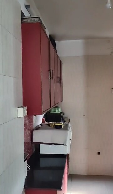 Kitchen in 2.5 BHK Apartment at Vasant Apartment Mayur Vihar, Mayur Vihar 1 – for Rent