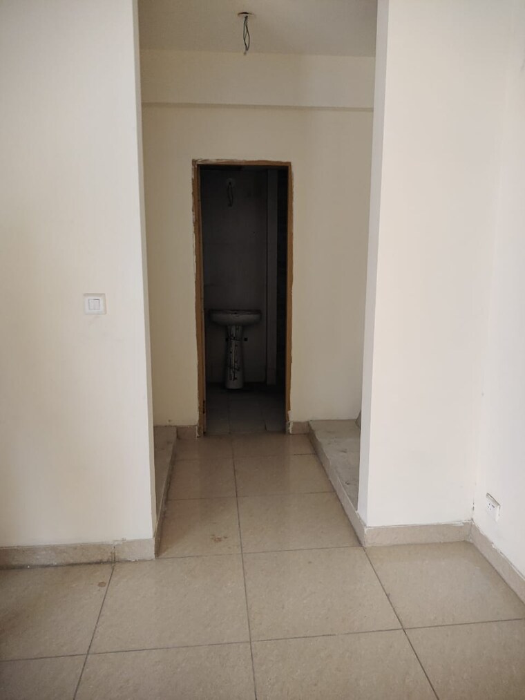 Other, sector 22 dwarka 3 Bedroom 1800 Sq.Ft. Apartment In Sector 22 Dwarka Delhi 8955019