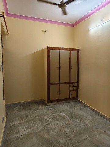 Room in 3 BHK Independent House at Gomti Nagar – for Rent