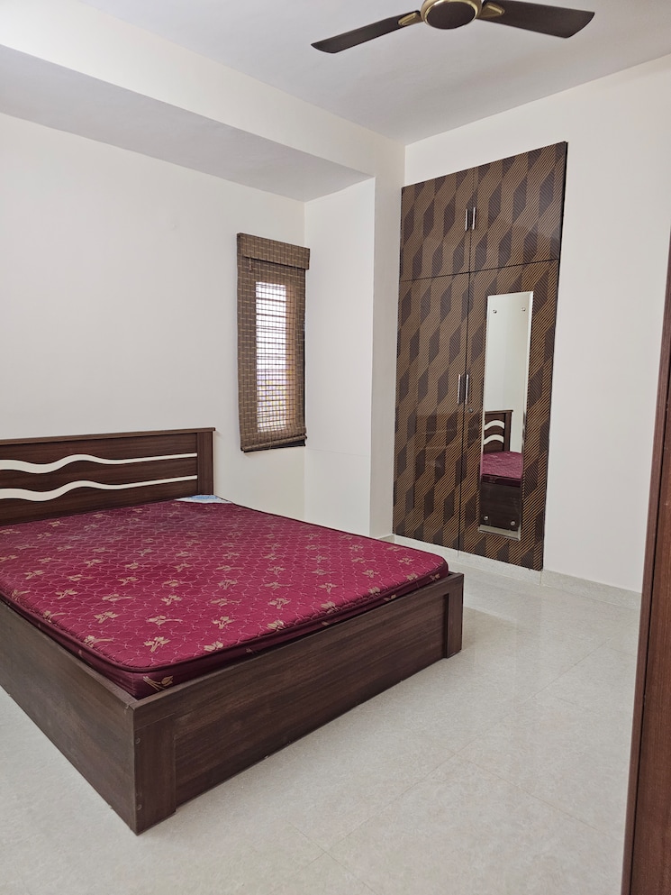 Master Bedroom, sector 10 dwarka 3 Bedroom 1500 Sq.Ft. Apartment In Sector 10 Dwarka Delhi 8955054