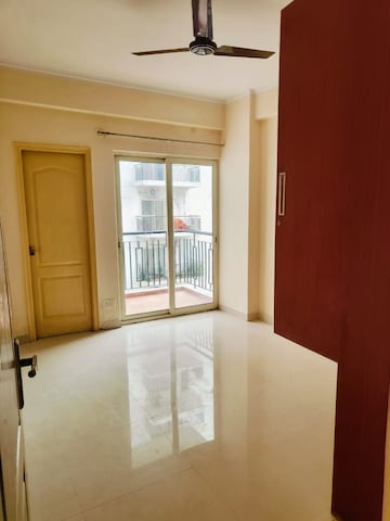 Room in 1 BHK Apartment at Maxblis Grand Wellington, Sector 75 – for Rent