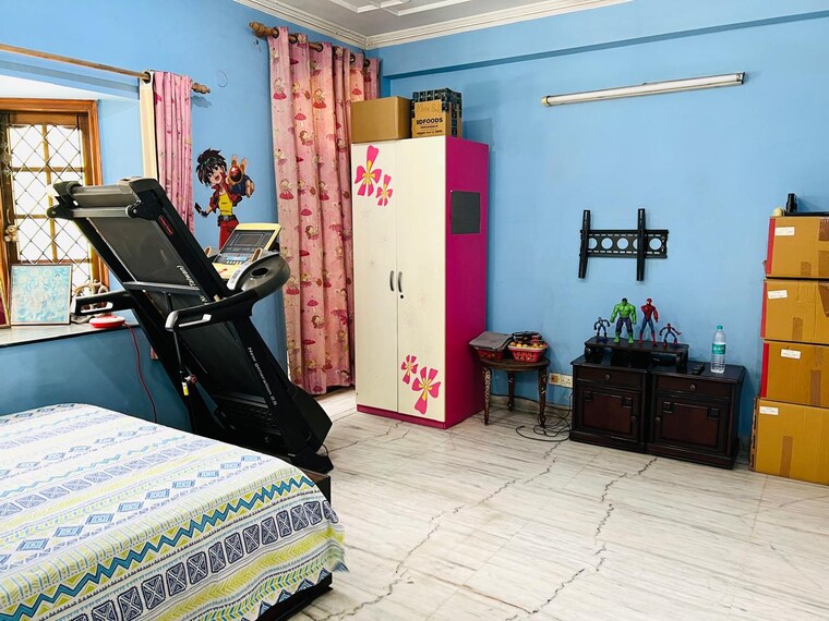 Bedroom, sector 30 5 Bedroom 305 Sq.Mt. Villa In Sector 30 Noida 8955052