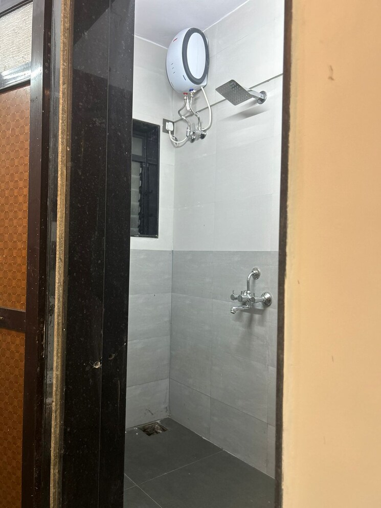 Bathroom, kiran-chandra-chs 1 Bedroom 480 Sq.Ft. Apartment In Andheri West Mumbai 8955088