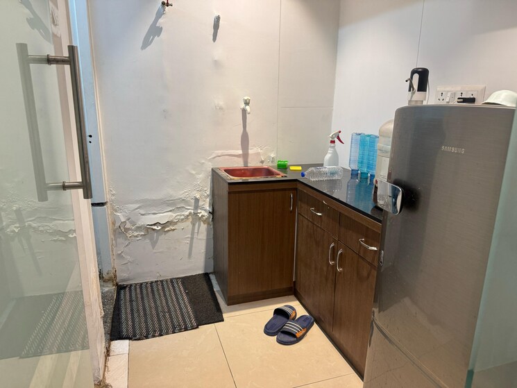 Team Area, thaltej Commercial Office Space 810 Sq.Ft. In Thaltej Ahmedabad 8955111