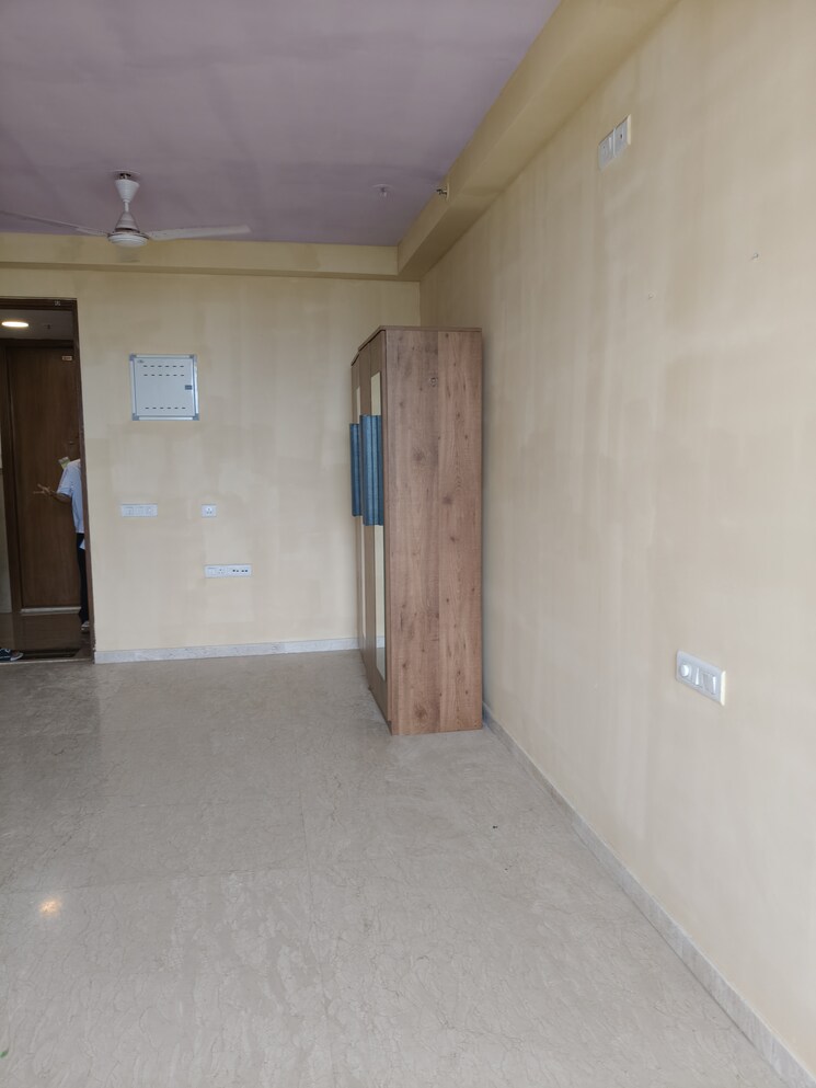 Room, hiranandani-estate-solitaire-c 1 RK 300 Sq.Ft. Apartment In Ghodbunder Road Thane 8955138