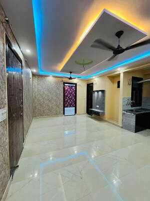 Parking in 2 BHK Builder Floor at Govind Dham, Govindpuram – for Sale