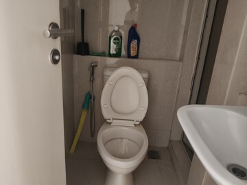 1 BHK Apartment For Rent in Hiranandani Estate, Ghodbunder Road