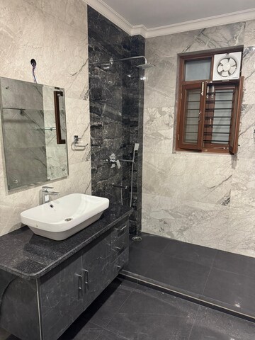 Bathroom in 1 BHK Builder Floor at Ansal Plaza Sector-23, Sector 23 – for Rent