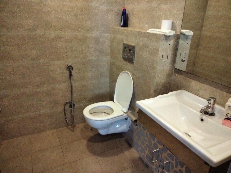 Bathroom, shivajinagar Commercial Office Space 4100 Sq.Ft. In Shivajinagar Pune 8955173