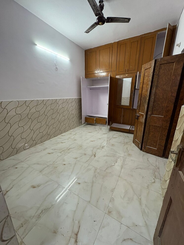 Bedroom, ansal-plaza-sector-23 3.5 Bedroom 900 Sq.Ft. Villa In Sector 23 Gurgaon 8955198