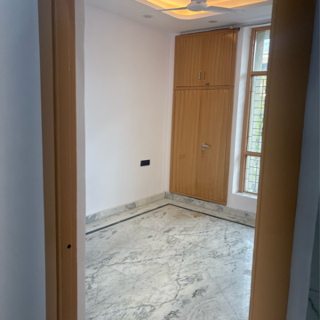 Room in 3 BHK Builder Floor at Ashoka Enclave Faridabad, Ashoka Enclave – for Rent