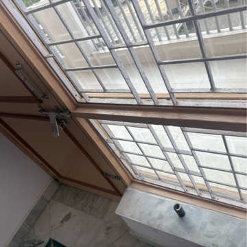 Balcony in 3 BHK Builder Floor at Ashoka Enclave Faridabad, Ashoka Enclave – for Rent