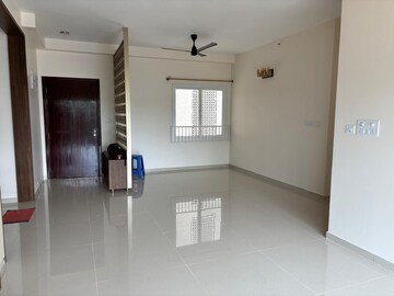 Room in 3 BHK Apartment at LnT Raintree Boulevard, Hebbal – for Rent