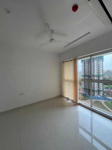 Room in 1 BHK Apartment at Lodha Codename Premier, Dombivli East – for Rent