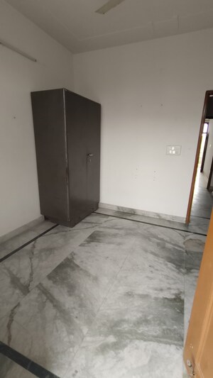 Room in 6+ BHK Villa at Ansal Plaza Sector-23, Sector 23 – for Sale