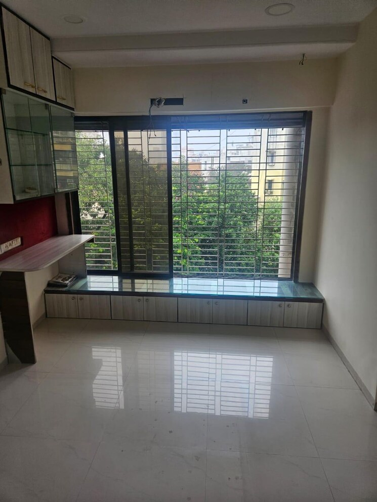 Room, raheja-township 2 Bedroom 635 Sq.Ft. Apartment In Malad East Mumbai 8955215