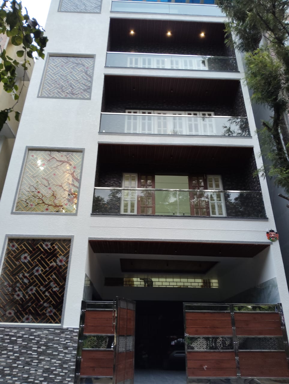 5 BHK + Pooja Room Independent House For Sale in Horamavu