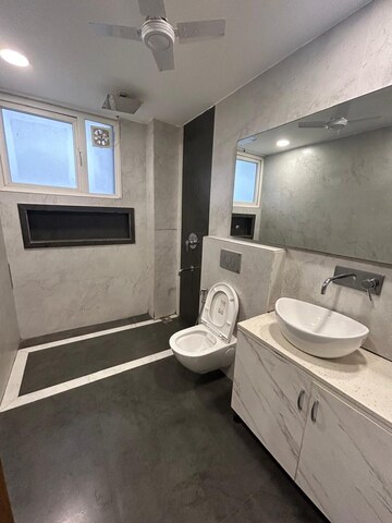 Bathroom in 3 BHK Builder Floor at Ansal Plaza Sector-23, Sector 23 – for Sale