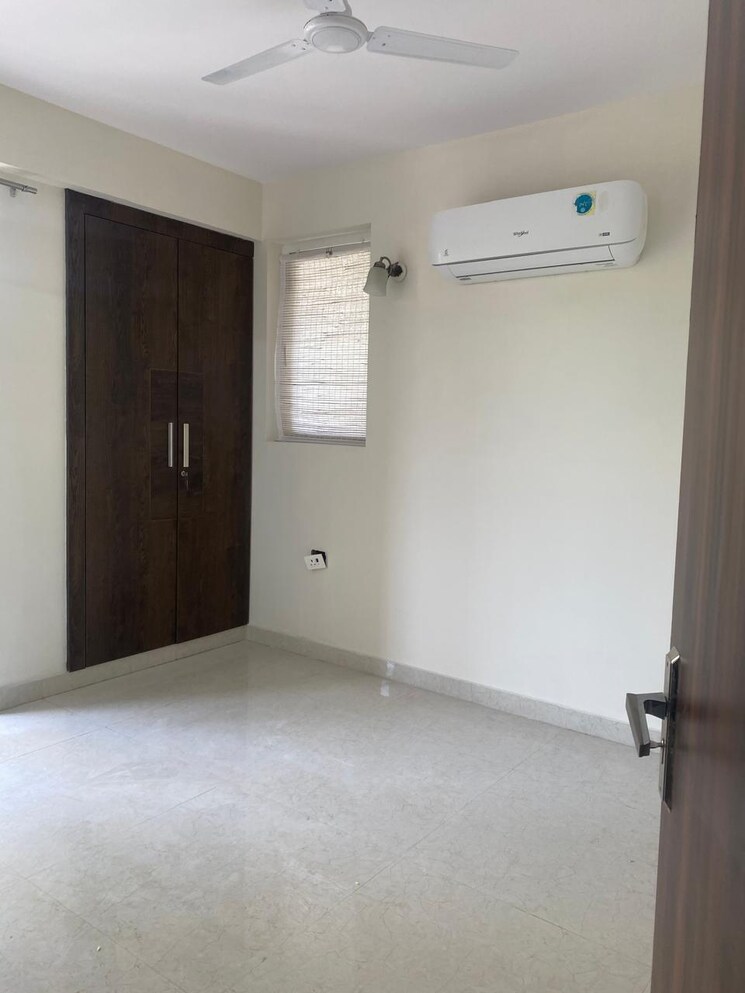 Room, millenium-bajrang-society 4 Bedroom 2800 Sq.Ft. Apartment In Sector 43 Gurgaon 8955258