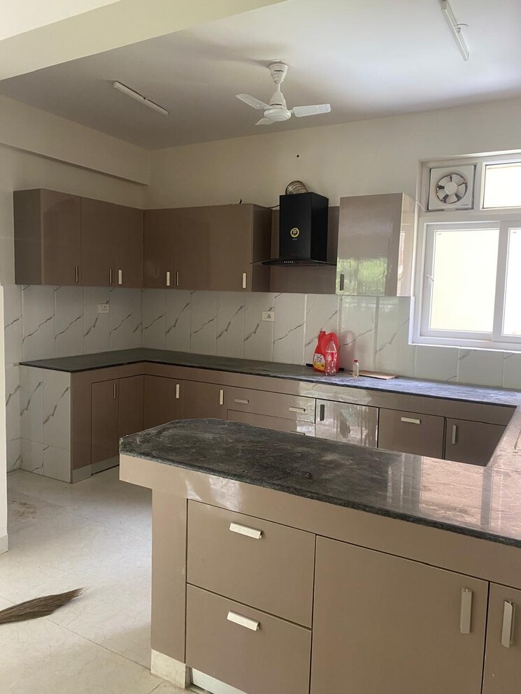 Kitchen, millenium-bajrang-society 4 Bedroom 2800 Sq.Ft. Apartment In Sector 43 Gurgaon 8955258