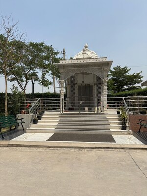 5 BHK Villa – Exterior View View at Assotech Blith, Sector 99 - for Sale